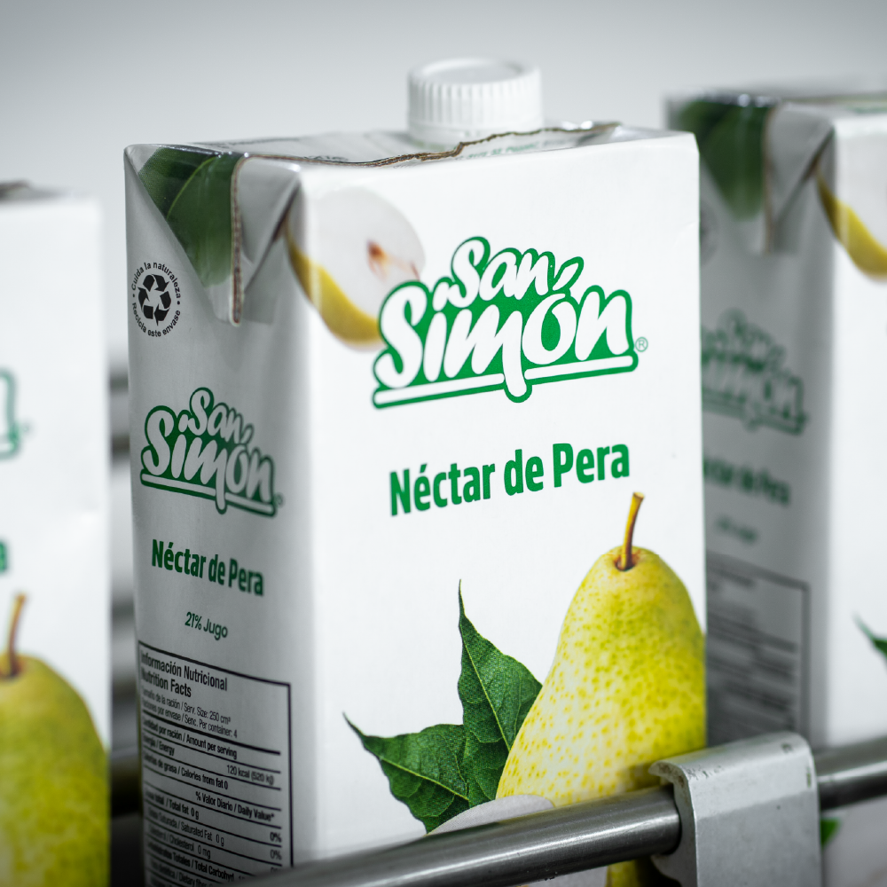 Área de llenado y envasado con tecnología Tetra Pak TBA